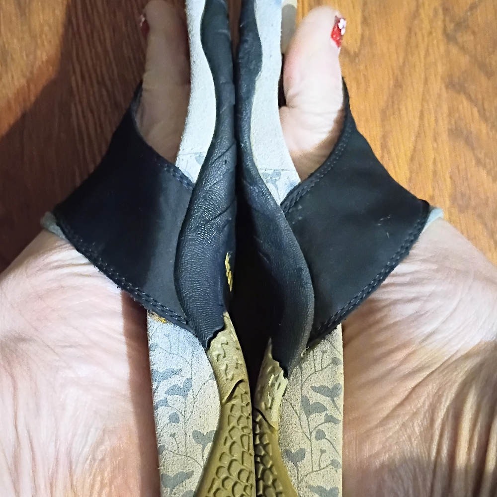 Merrell Black and Tan Women's Sandals #819